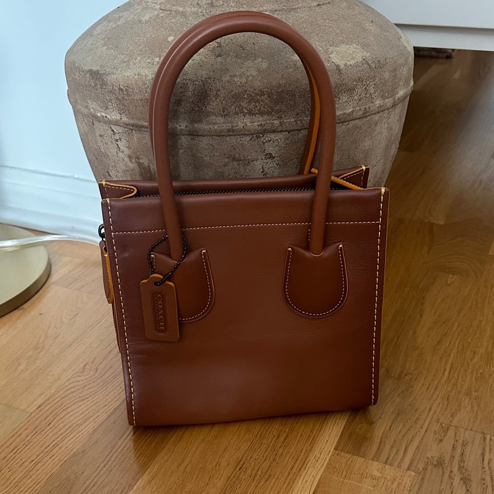 Coach Tan Cashin 22 Tote